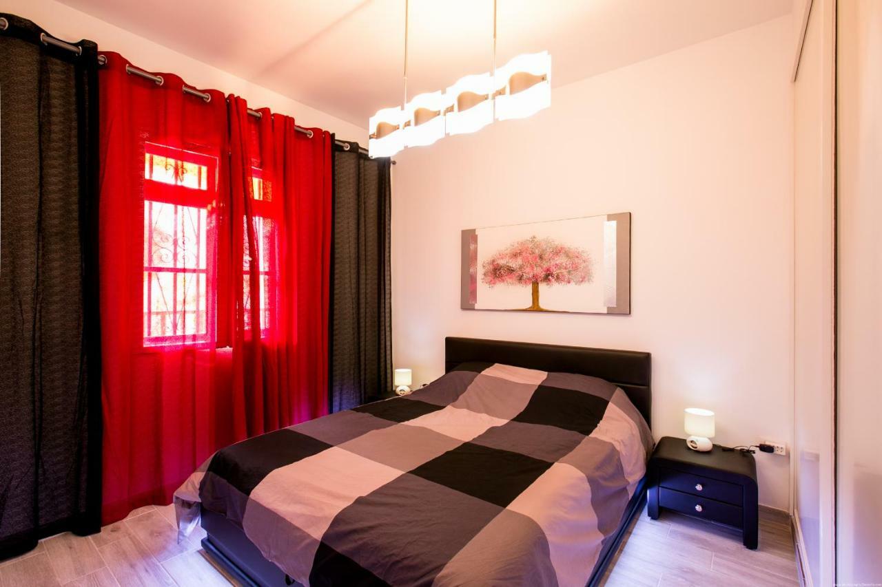 Spacious & Stylish Apartment Los Cristianos ロスクリスティアーノス エクステリア 写真