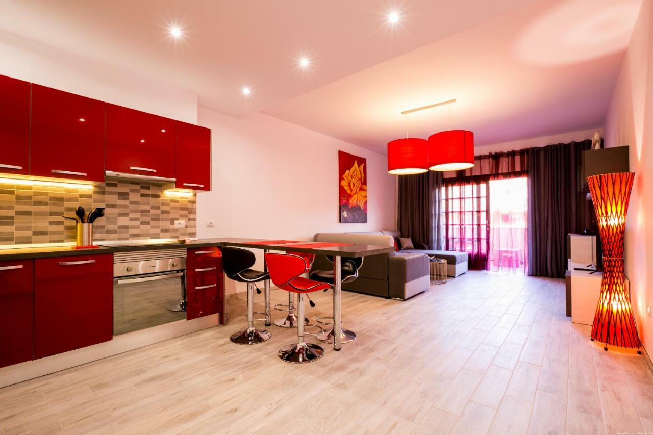 Spacious & Stylish Apartment Los Cristianos ロスクリスティアーノス エクステリア 写真